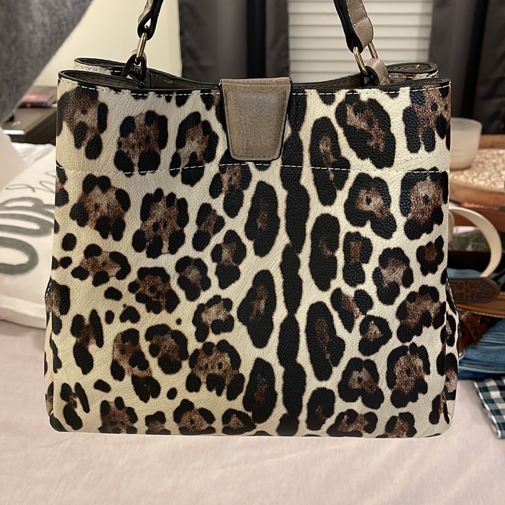Purse - Picture 9 of 10